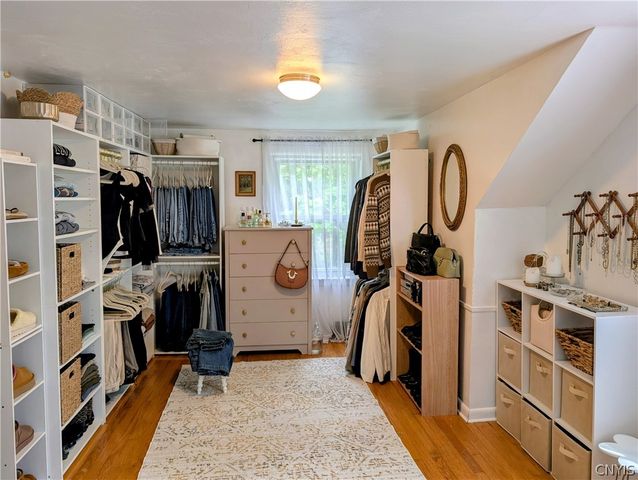 527 Salisbury Park Drive, Syracuse, NY 13224