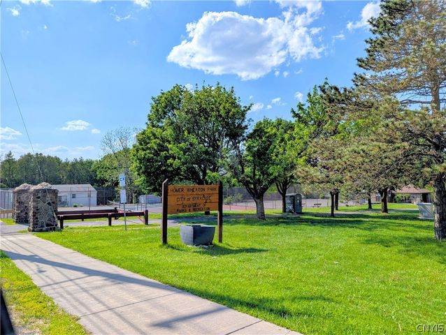 527 Salisbury Park Drive, Syracuse, NY 13224