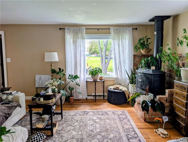527 Salisbury Park Drive, Syracuse, NY 13224