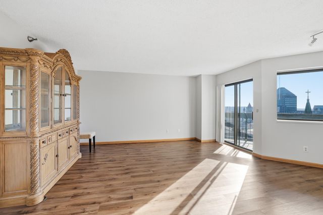 78 10th Street E 1802, Saint Paul, MN 55101