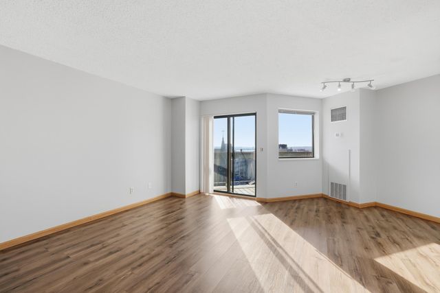 78 10th Street E 1802, Saint Paul, MN 55101