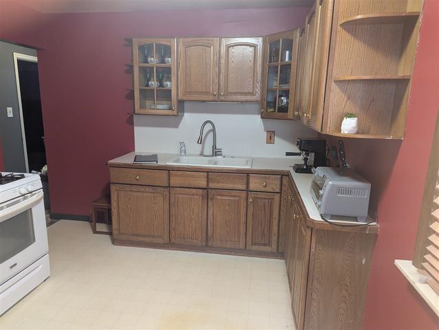 18672 Lennane Street, Redford, MI 48240