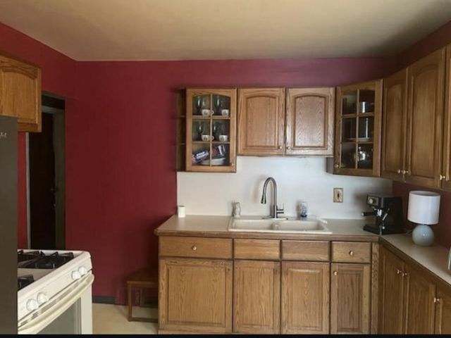 18672 Lennane Street, Redford, MI 48240