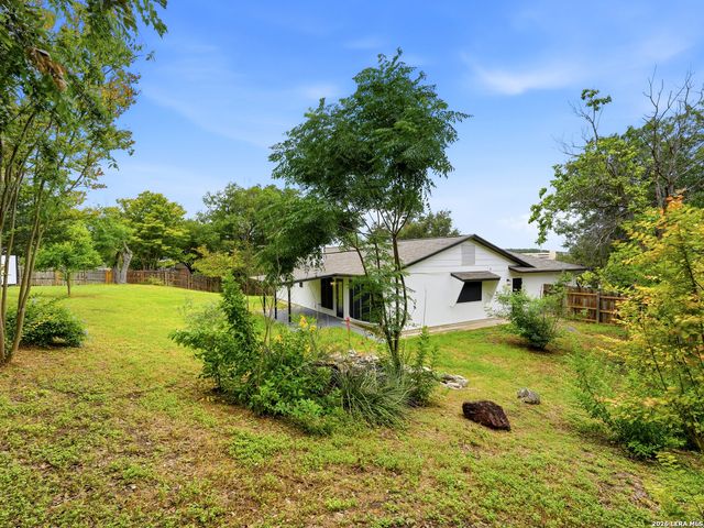 12103 Stevens Ct, Live Oak, TX 78233