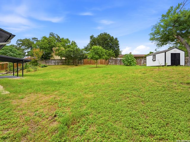 12103 Stevens Ct, Live Oak, TX 78233