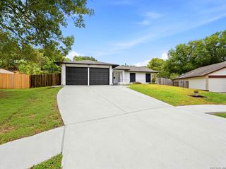 12103 Stevens Ct, Live Oak, TX 78233