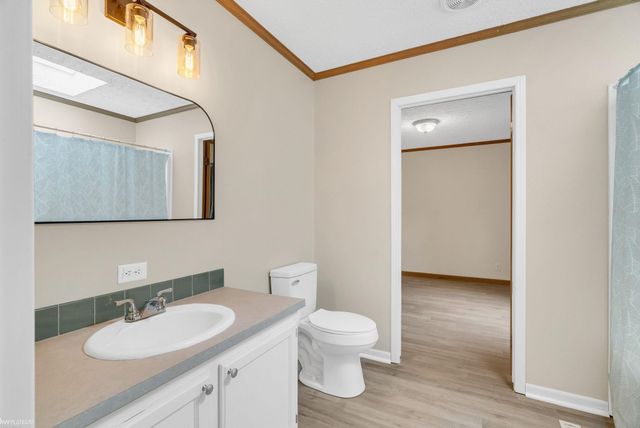 15 Ridgeway Street, Saline, MI 48176