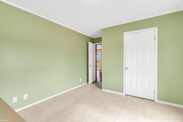 15 Ridgeway Street, Saline, MI 48176