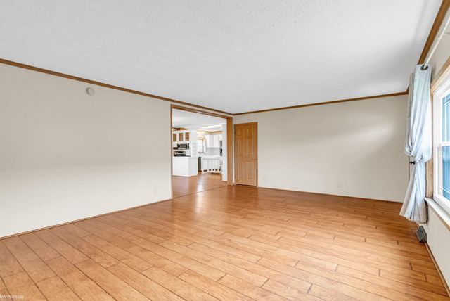 15 Ridgeway Street, Saline, MI 48176