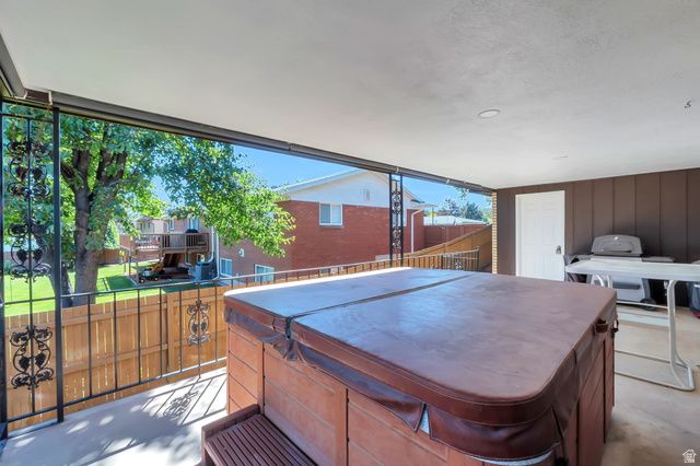 6247 S CORAL DR, Taylorsville, UT 84123