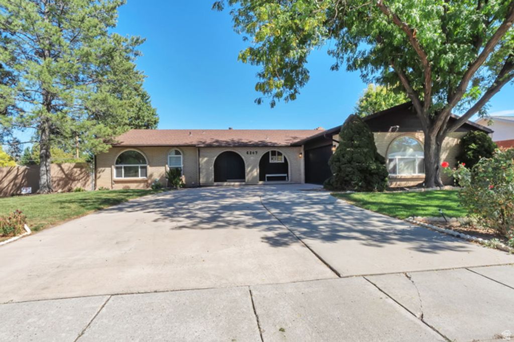 6247 S CORAL DR, Taylorsville, UT 84123 — photo 2