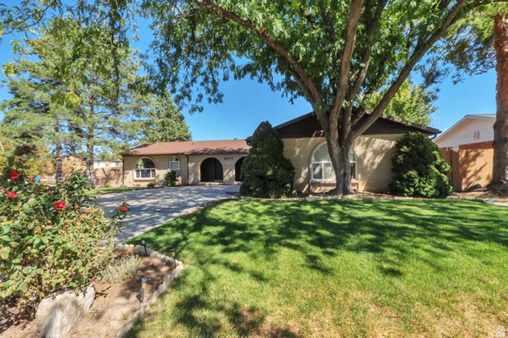 6247 S CORAL DR, Taylorsville, UT 84123 — photo 3