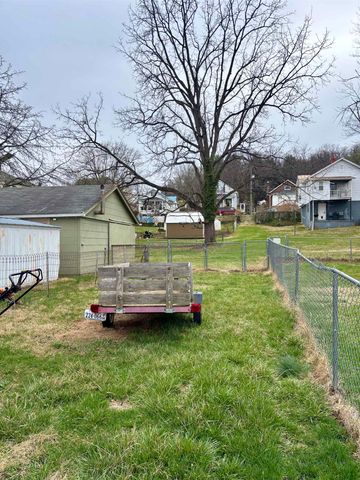 108 W PEABODY ST, Staunton, VA 24401