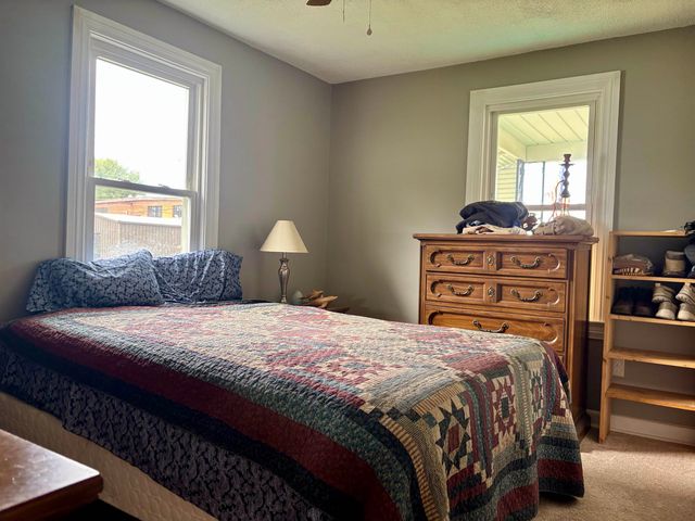 108 W PEABODY ST, Staunton, VA 24401