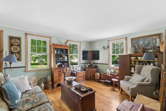 2 Elmview Circle, Dover, NH 03820