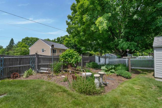 2 Elmview Circle, Dover, NH 03820