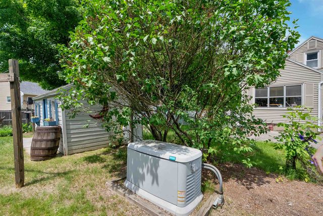 2 Elmview Circle, Dover, NH 03820