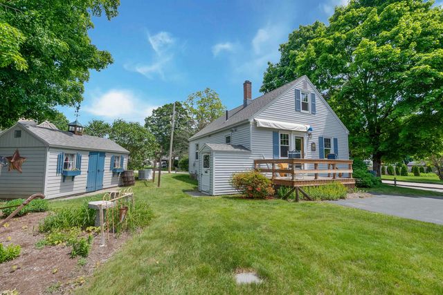 2 Elmview Circle, Dover, NH 03820