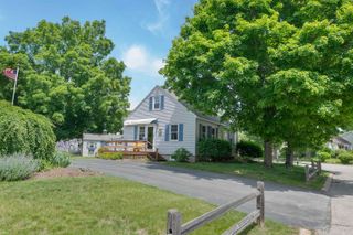 2 Elmview Circle, Dover, NH 03820
