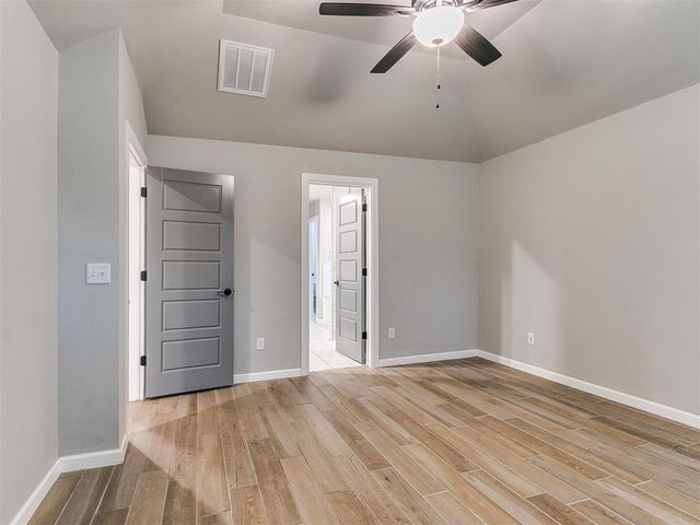 9124 NW 124 Street, Yukon, OK 73099