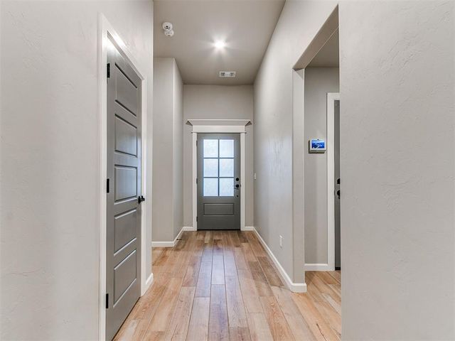 9124 NW 124 Street, Yukon, OK 73099