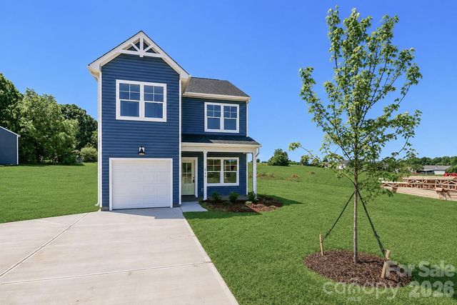 102 SIXTH Avenue SE, Hildebran, NC 28602