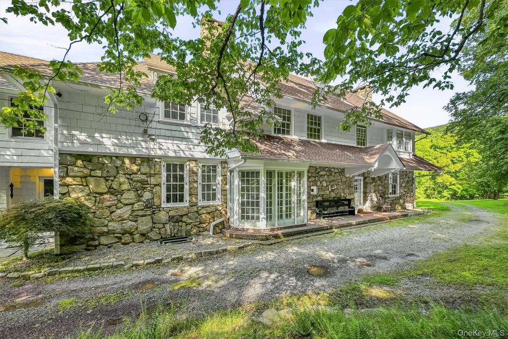 23 Maple Road, Cornwall On Hudson, NY 12520 — photo 2