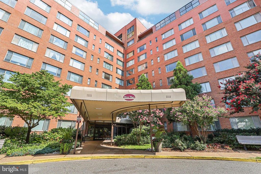 1111 ARLINGTON BLVD #431, Arlington, VA 22209