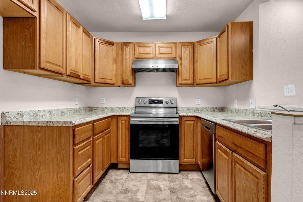 2355 Tripp Drive 7, Reno, NV 89512