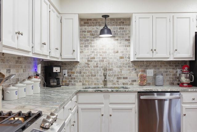 3221 STIVERS, Bryant, AR 72022