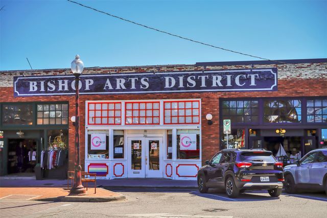 1723 N Edgefield Avenue, Dallas, TX 75208