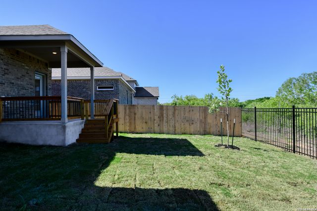 1251 Hightower Ln, San Antonio, TX 78245