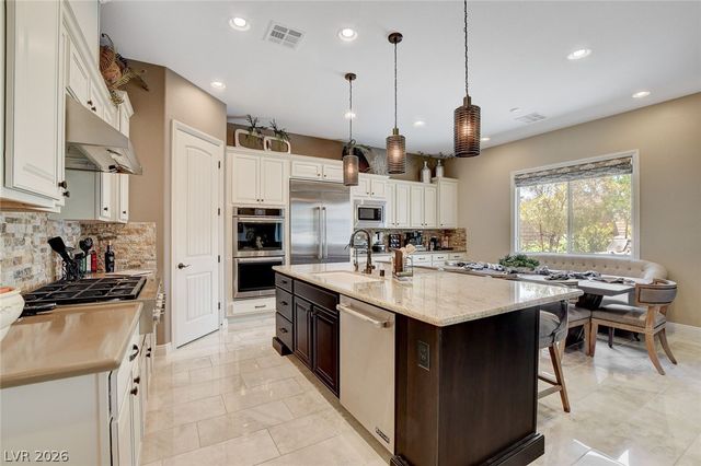 277 Besame Court, Las Vegas, NV 89138