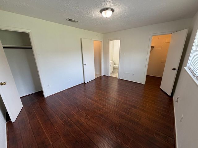 10135 Fernstone Lane, Houston, TX 77070