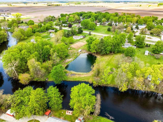 3825 W Old Road 30, Warsaw, IN 46580