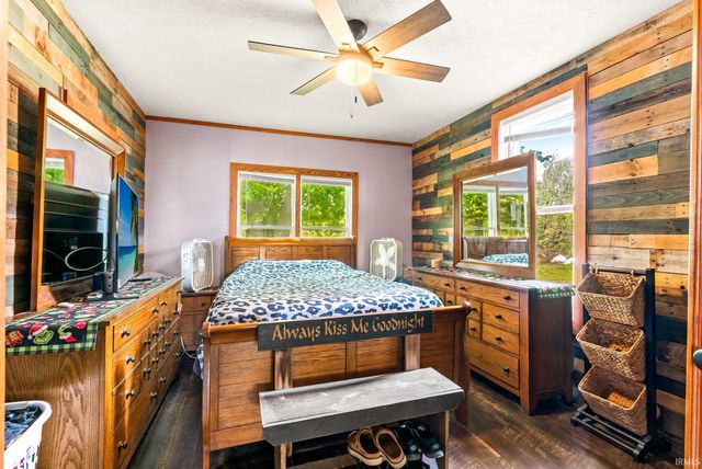 3825 W Old Road 30, Warsaw, IN 46580