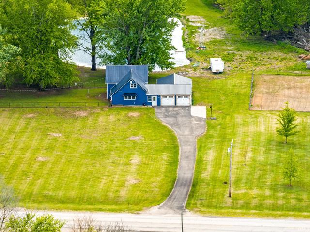 3825 W Old Road 30, Warsaw, IN 46580
