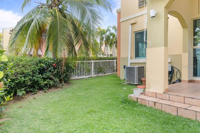 90 CANDELERO DR 84, Humacao, PR 00791