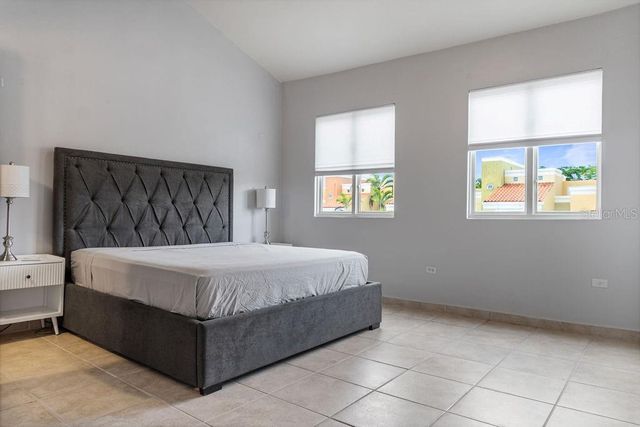 90 CANDELERO DR 84, Humacao, PR 00791