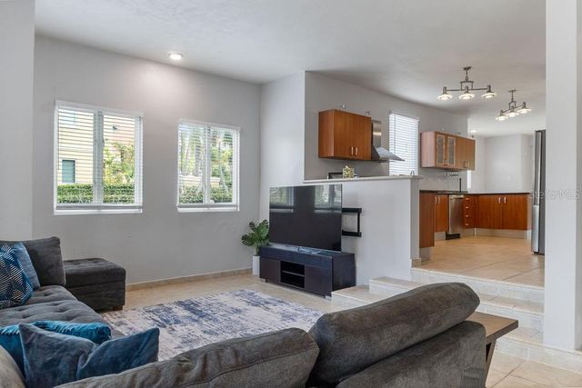 90 CANDELERO DR 84, Humacao, PR 00791