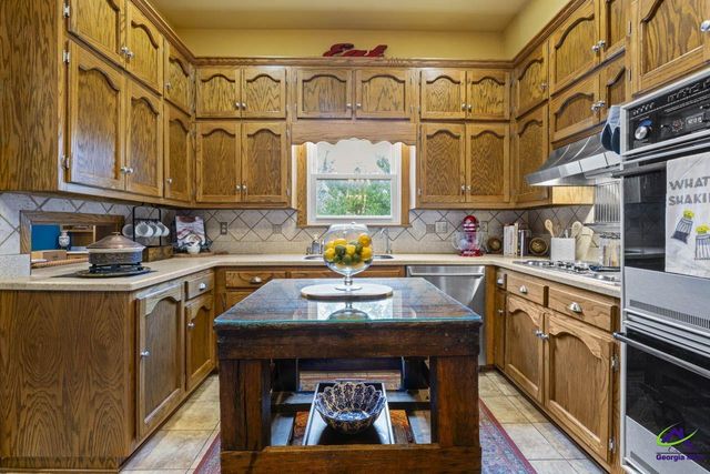 147 Stafford Avenue, Barnesville, GA 30204