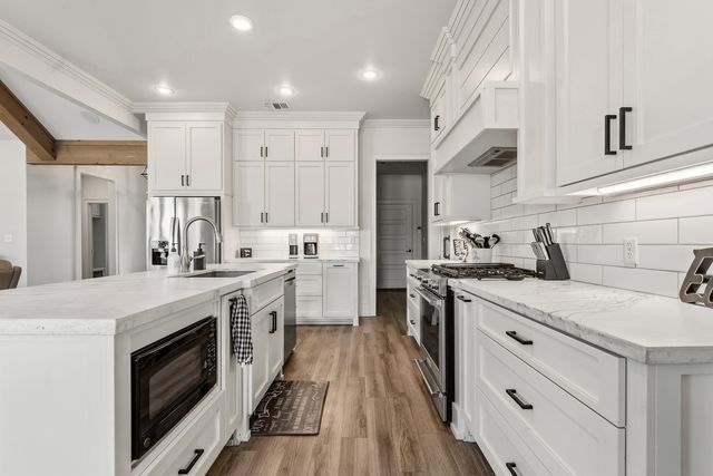 1113 16th Street, Shallowater, TX 79363