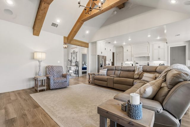 1113 16th Street, Shallowater, TX 79363