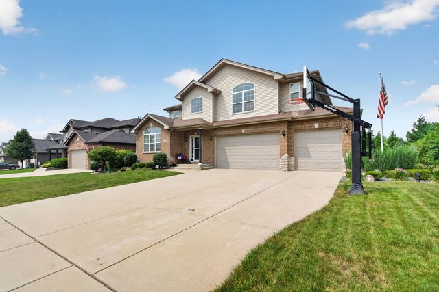 15526 S Red Bud Lane, Lockport, IL 60441