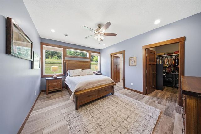 911 67th Avenue, Hudson, WI 54016
