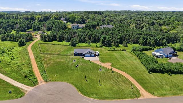 911 67th Avenue, Hudson, WI 54016