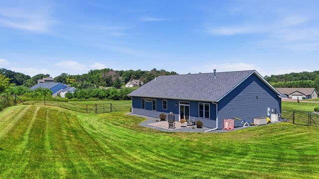 911 67th Avenue, Hudson, WI 54016