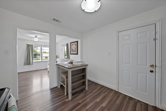 331 W Vinyard Road, Duncanville, TX 75137