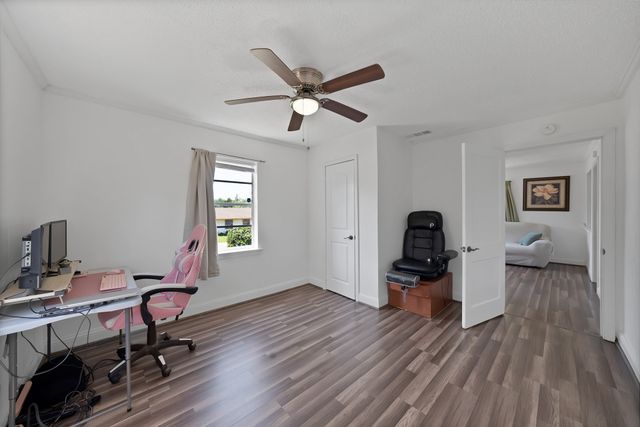 331 W Vinyard Road, Duncanville, TX 75137
