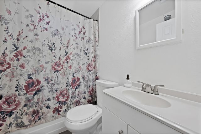 331 W Vinyard Road, Duncanville, TX 75137